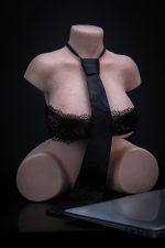 In Stock - Hannah: 9.81LB Silicone Mini Sex Doll Realistic Love Doll Masturbator - Image 2