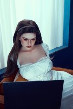 Crystal: 59.52LB Life Size Silicone Young Vampire Sex Doll for Men - Image 13